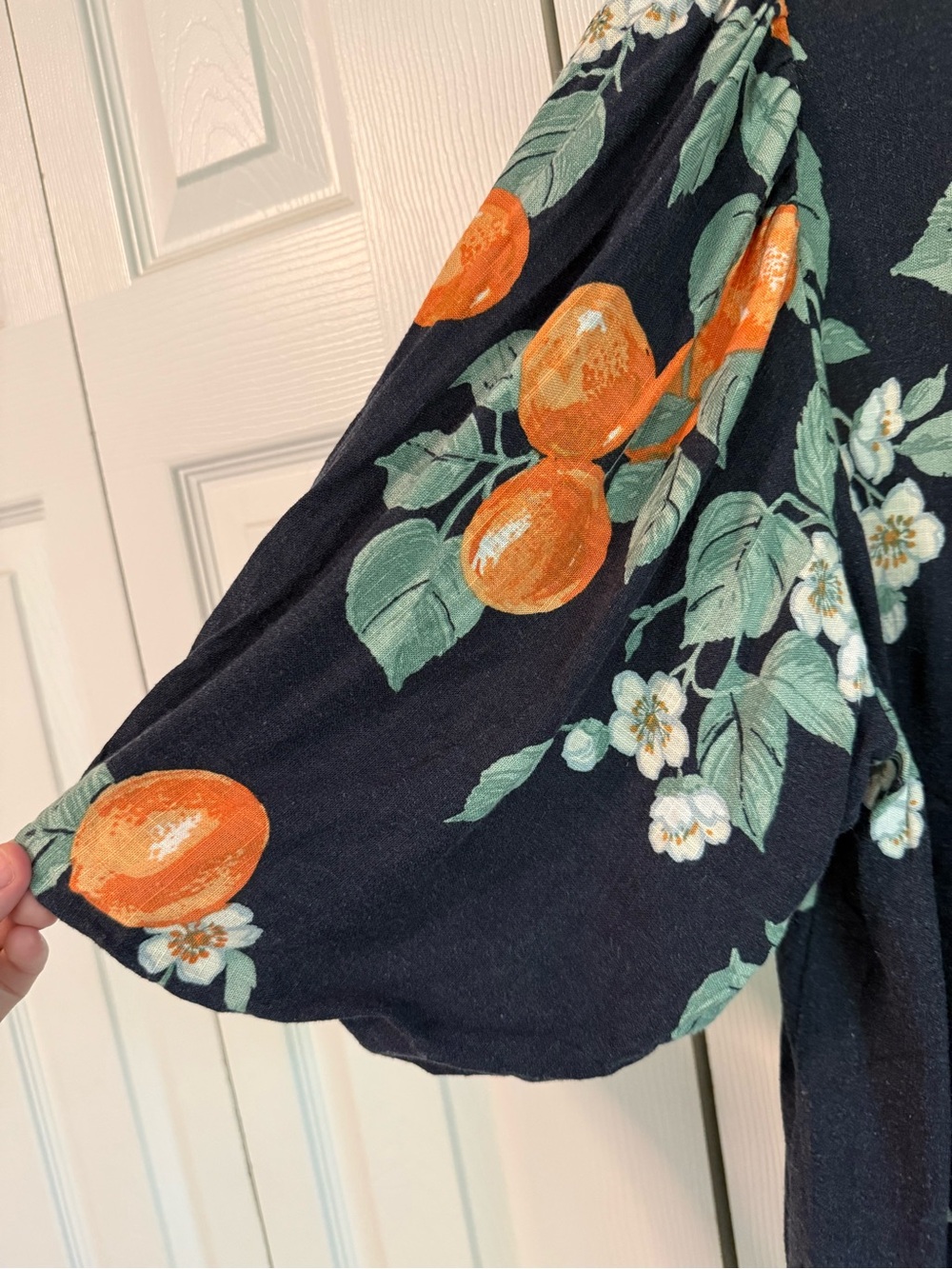 Ann Taylor Women's Linen Citrus Print V-Neck Blouse - Picture 5 of 5